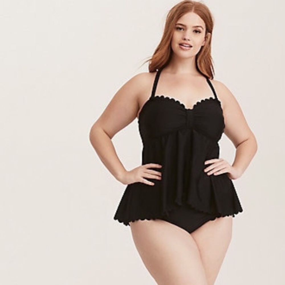 Scalloped Ruched high waisted swim bottoms